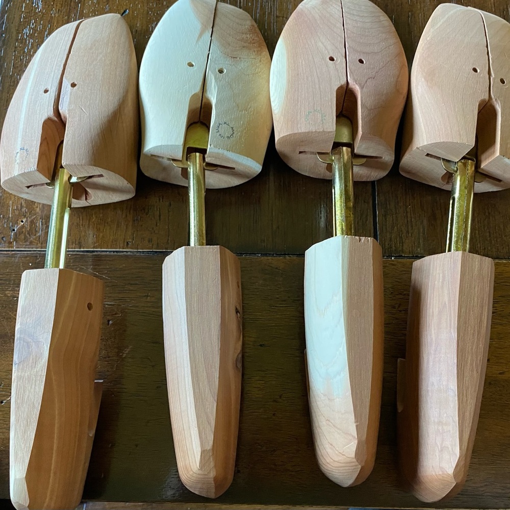 2 pairs of Nordstrom brand cedar wood shoe trees six x-large size 13 shoe